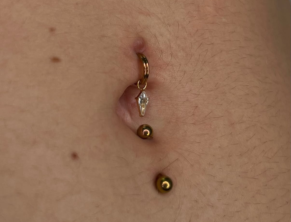 Quale piercing all'ombelico fa per me?