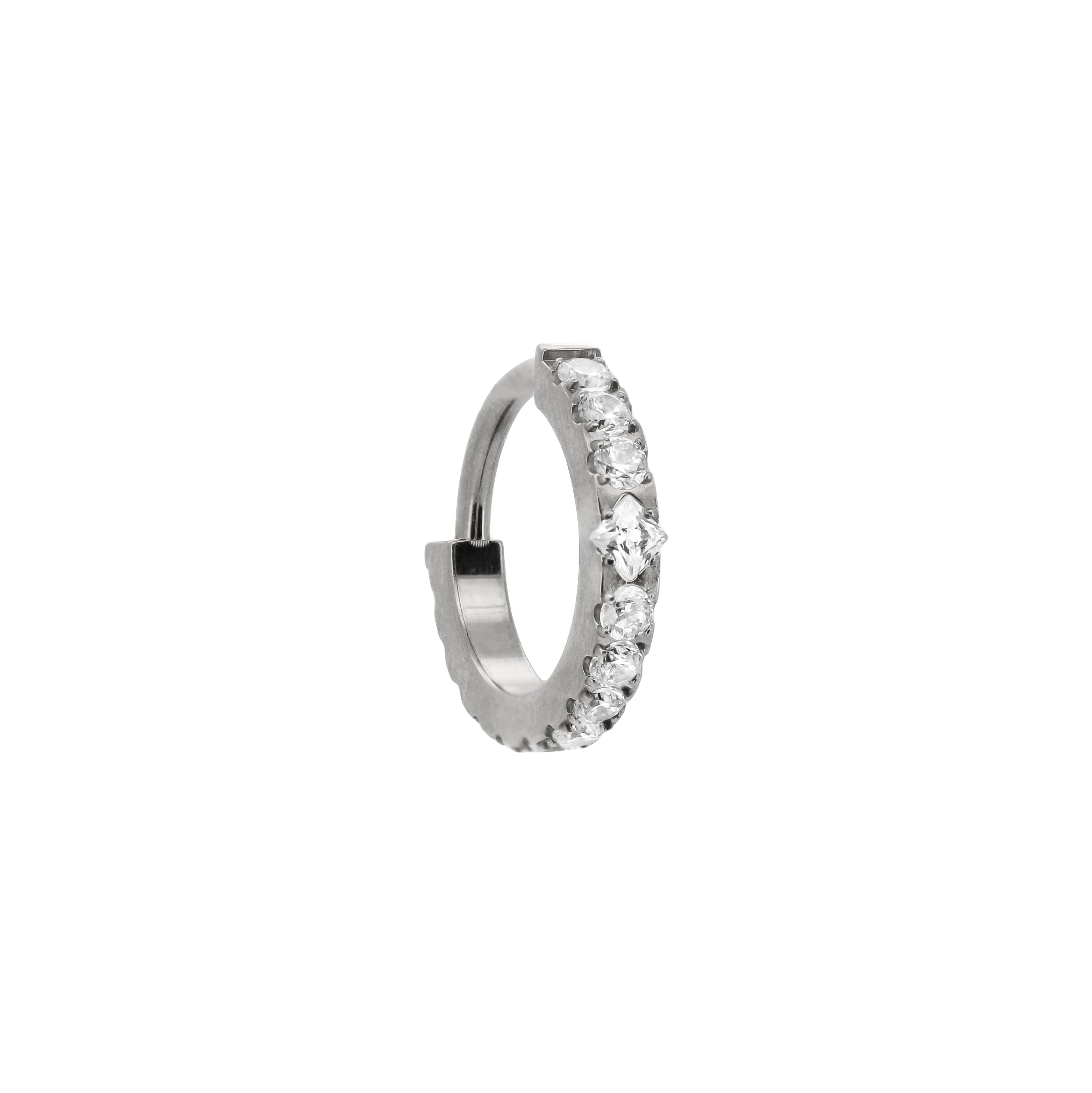 Queen clicker ring