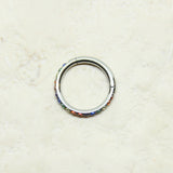 T rainbow clicker ring